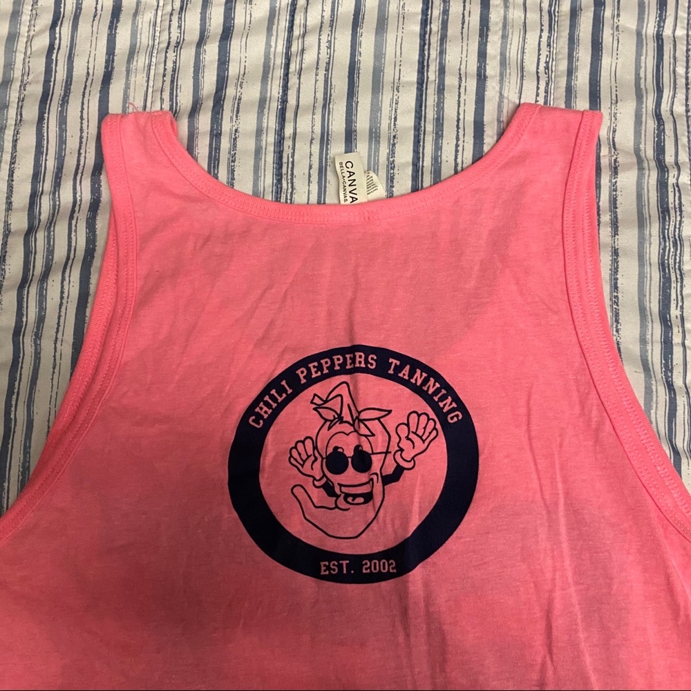 SOLD!!! Chili peppers tanning tank - Picture 4 of 4